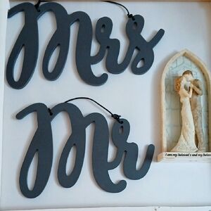 Gray Script Art Wall Decor with a Couple  Figurine "Song if Solomon".